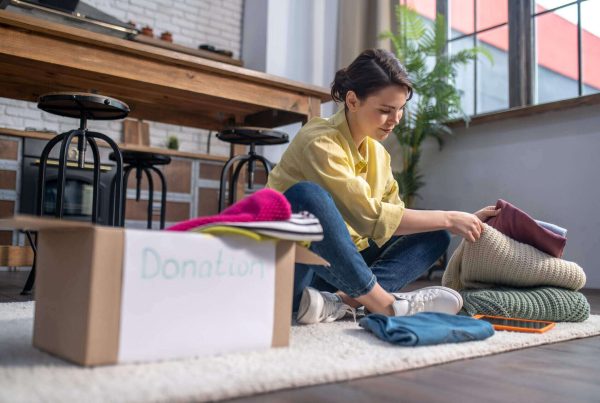 decluttering for an easy house move