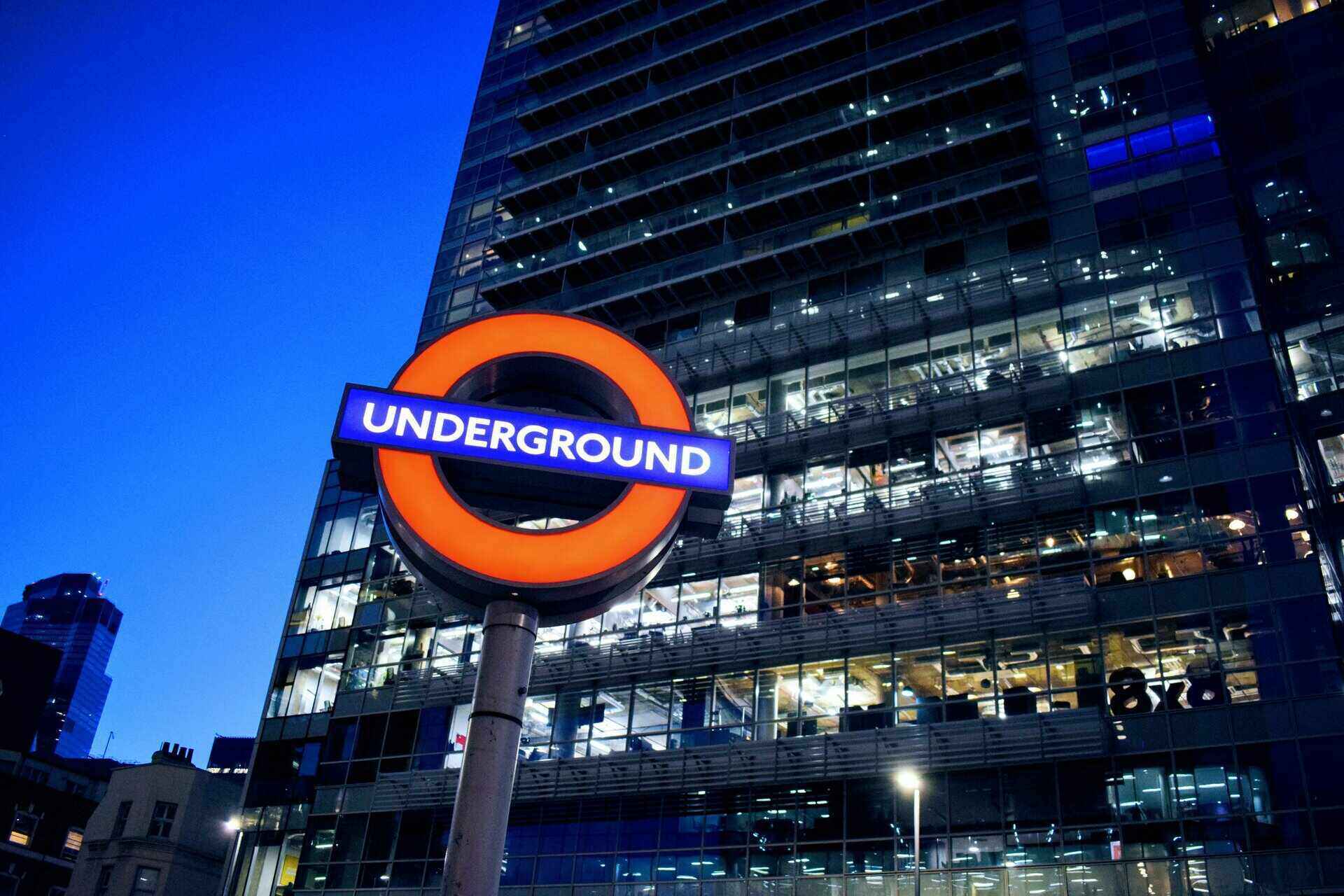 Office removals Farringdon EC1M